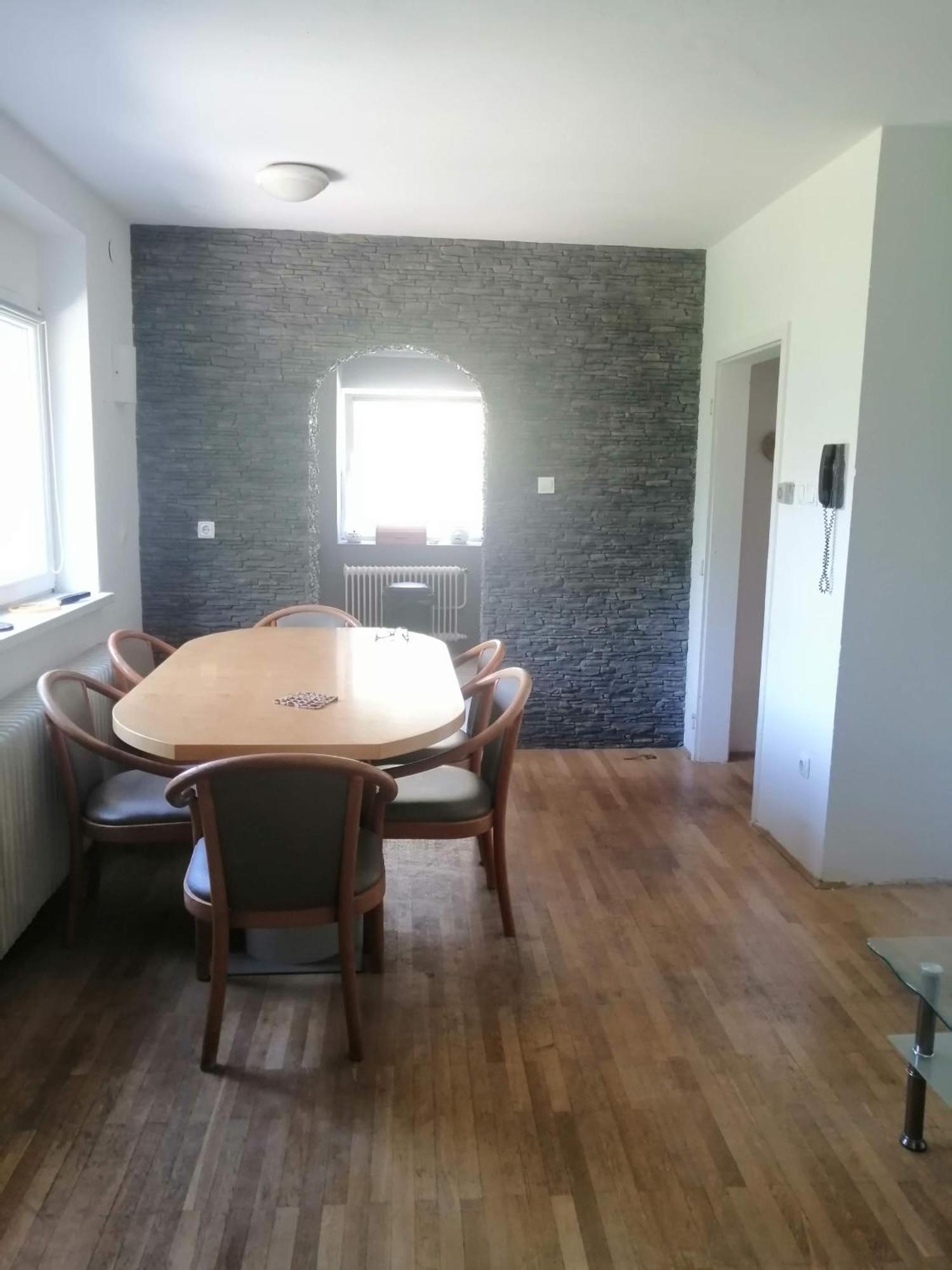 Apartma Zeus Йесенице Екстериор снимка